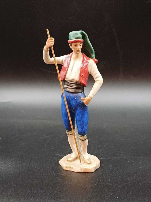 Esculturas das Regiões de Portugal da Vista Alegre