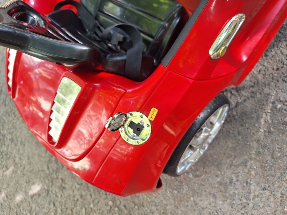 Электромобиль детский