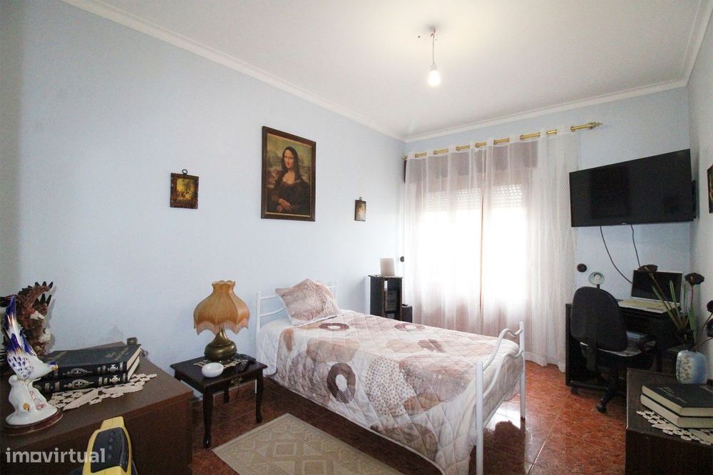 Apartamento T2, com elevador - Seixal