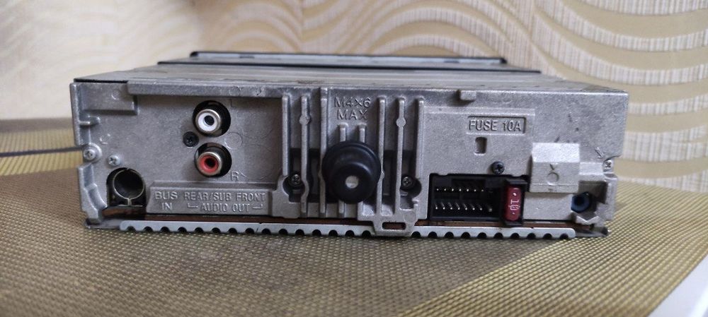 Магнитола Sony CDX-GT570UI CD AUX USB