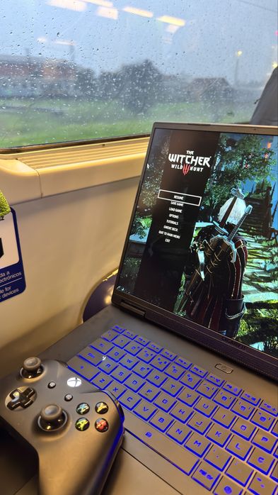 Portátil gaming Gigabyte A16