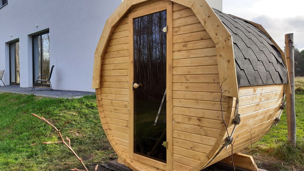Dom Mazury z brzegiem jeziora 12 osób, sauna 3 łazienki