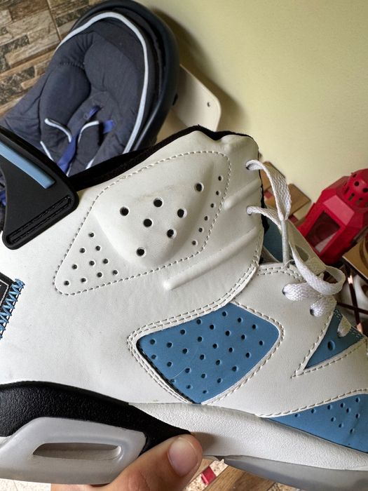 Jordan 6 “UNC” .