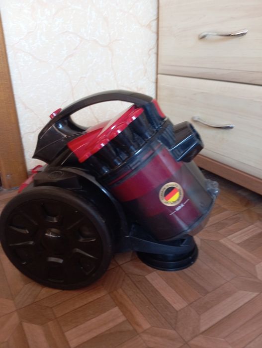 Продам пылесос Steinberg