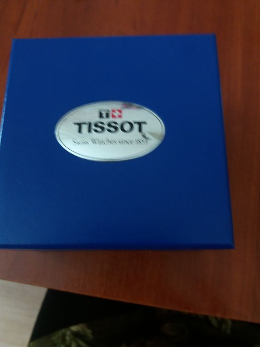 Часы  Tissot новые в упаковке с документами