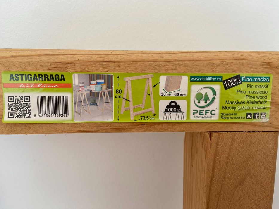 Bancadas sustentáveis em madeira maciça de pinho