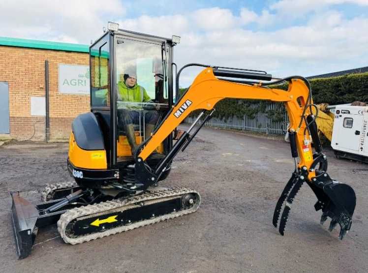 Міні екскаватор /НОВИЙ/ MIVA VA30G /вага 3 тони/2025 р