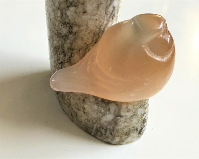 Скульптура,статуэтка-карандашница из натурального камня,сел