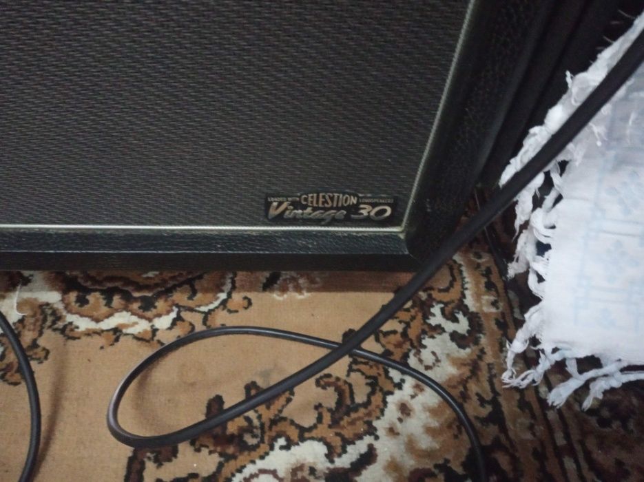 Cabeça amplificador guitarra line 6 spidervalve hd100 mais coluna