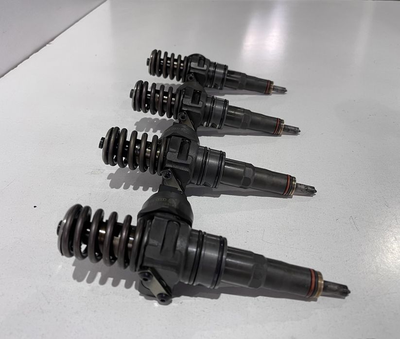 Форсунка насос форсунка 1.9 BLS Passat B6 Skoda A5 Caddy Golf 5 073 BN