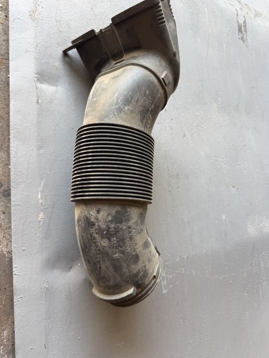 Патрубок фильтра воздуха VW Crafter Man TGE 2N0129618