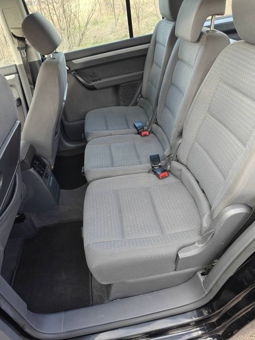 Volkswagen touran  1.6 mpi