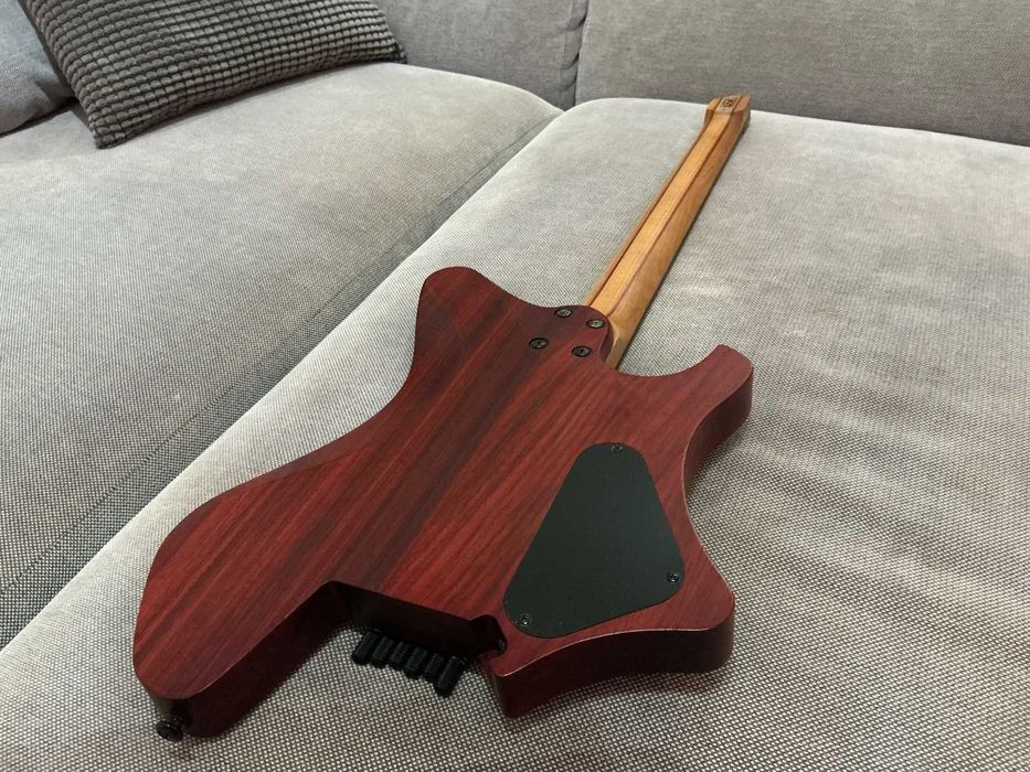 Eart Headless com Fishman Fluence Modern