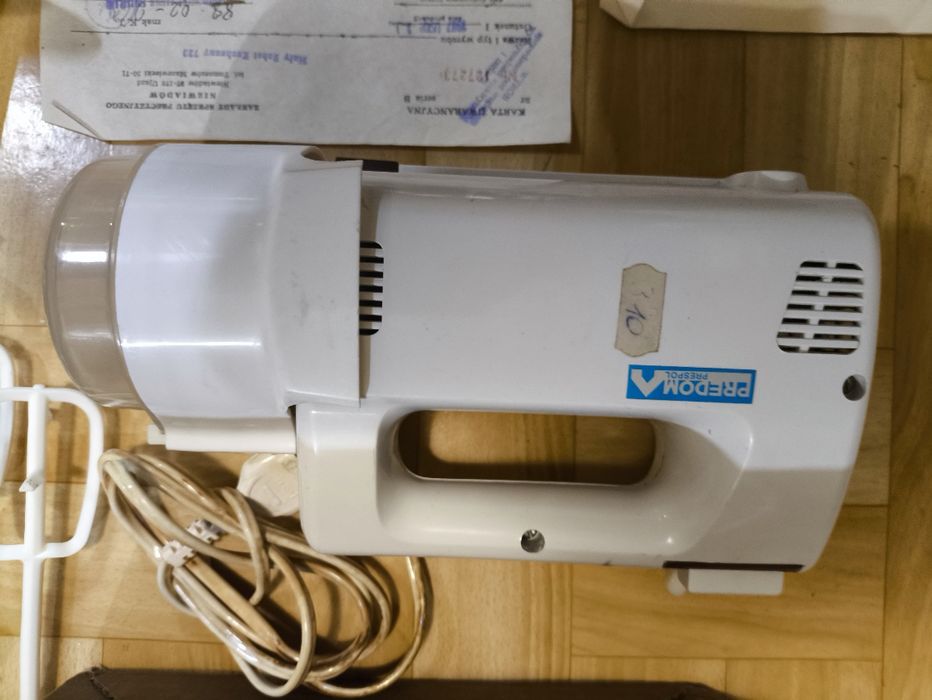 Hit PRL  Robot PREDOM Typ 720

Robot PREDOM Typ 720 wraz