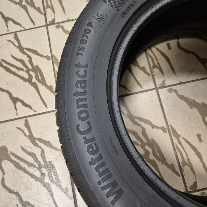 235/60R 18 Continental zima
