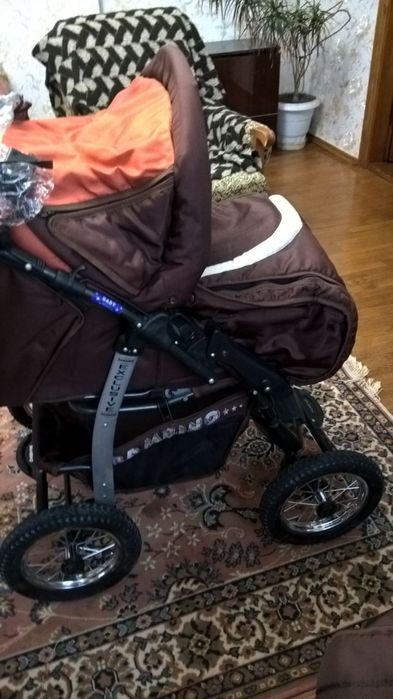 Дитяча коляска 3 в 1