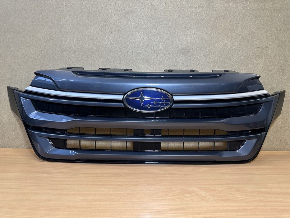 Решітка радіатора гриль Subaru Forester SL S15 91121SL020 91121SL030