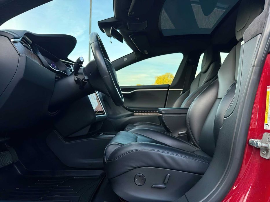 Tesla Model S 100D      2017