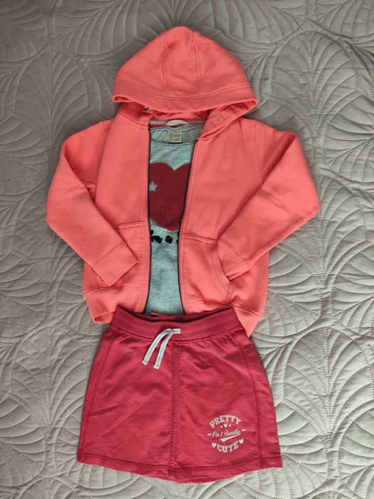 Zestaw R. 122/128: Bluza NEXT, Bluzka Zara i Spódniczka George