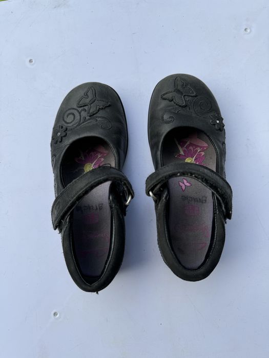 Продам шкіряні чорні туфлі Clarks (Кларкс)