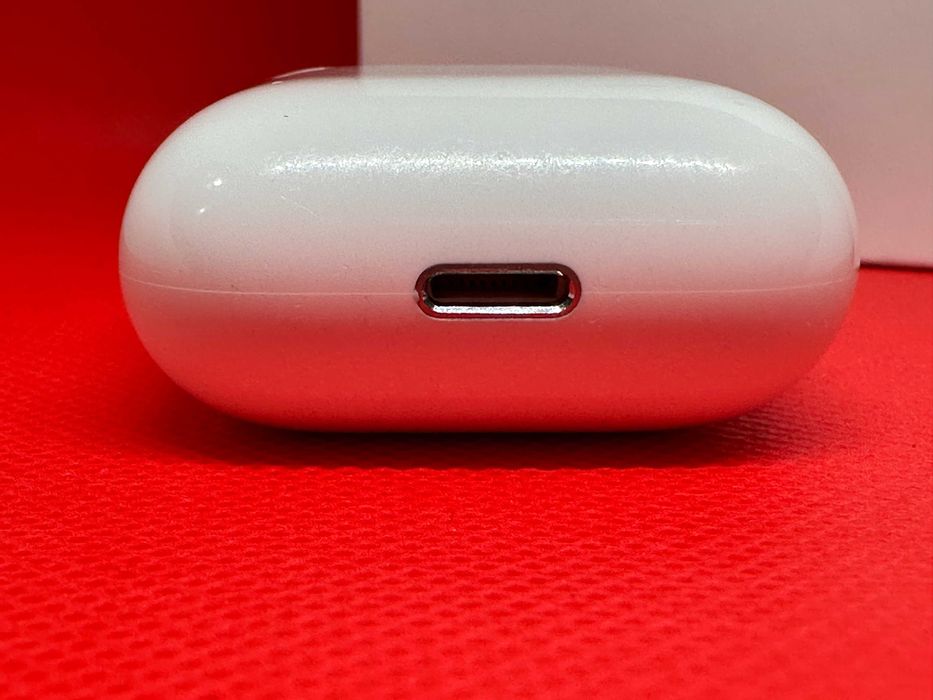 AIRPODS 2ND GENERATION