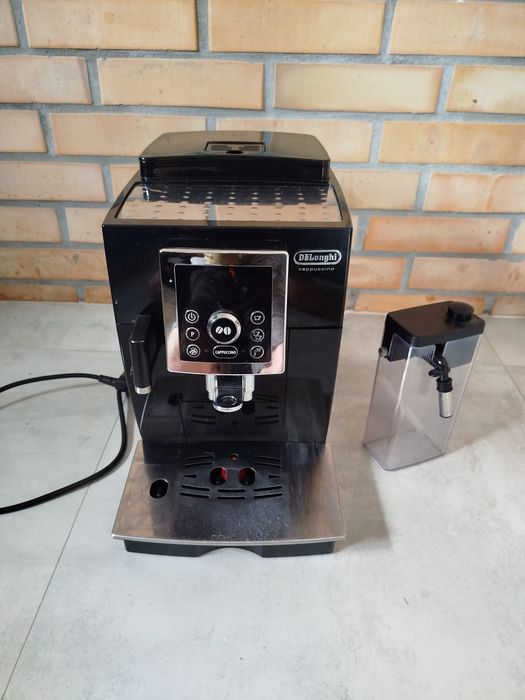 Ekspres ciśnieniowy do kawy DeLonghi Cappuccinoo