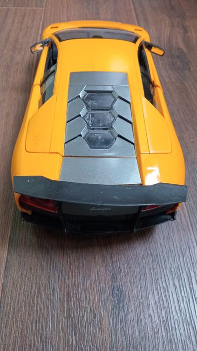 Машинка детская без пульта .