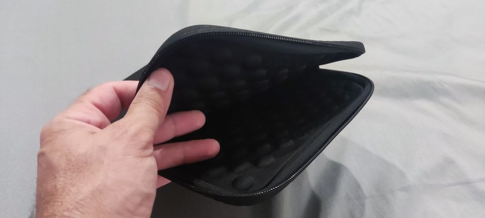 Magic Keyboard para iPad Air de 11 polegadas com capa protetora em estado igual a novo