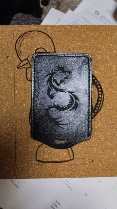 Gravação e Personalização a Laser - Vidro, Madeira e Brindes