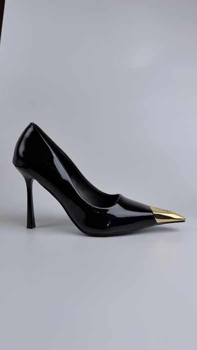 Туфлі човники жіночі Saint Laurent Jeanne Pumps