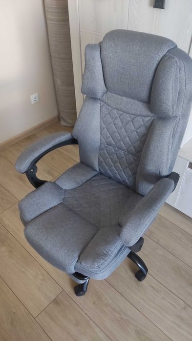 Комп'ютерне крісло