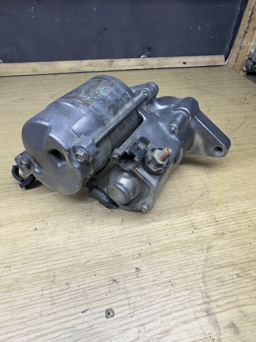 Стартер для Toyota Avensis, Corolla, RAV4, Land Cruiser Camry Оригінал