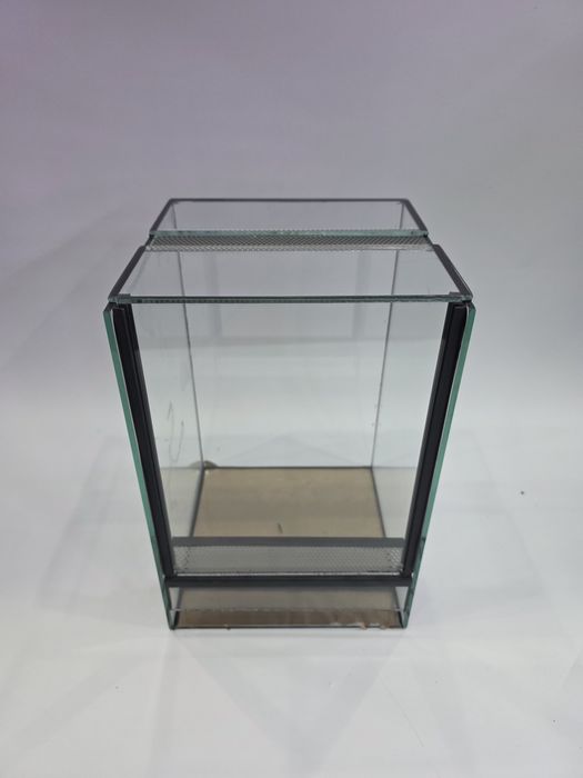 Terrarium 20x20x30 (gilotyna)