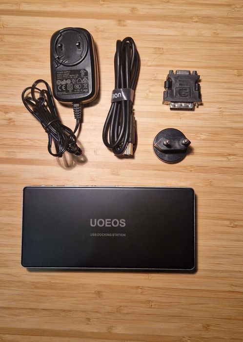 UOEOS Stacja dokująca HDMI DVI Ethernet 5 x USB 3.0 czytnik kart SD TF