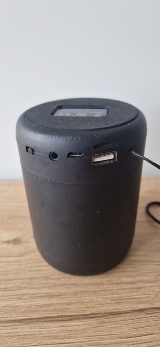 Głośnik bluetooth z radiem
