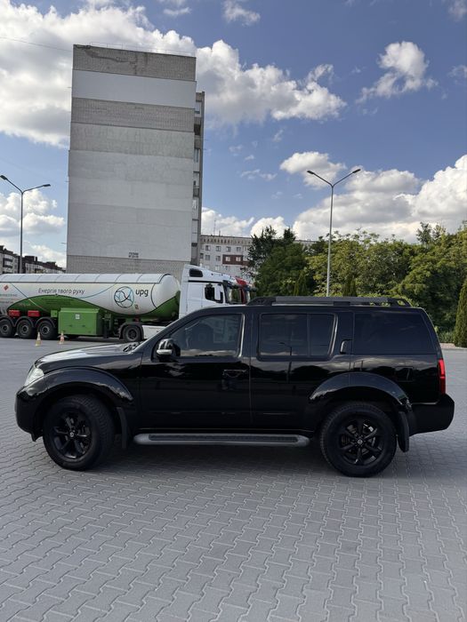 Nissan Pathfinder r51