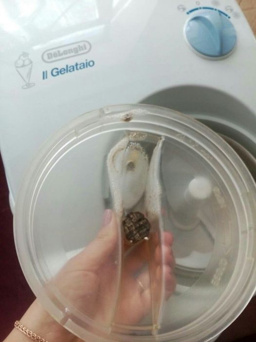 Продам мороженицу итальянскую Delonghi ICK 5000