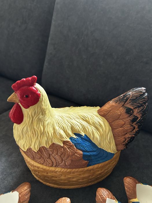 Ozdobna kura + 4 kurki pojemniki na jajka