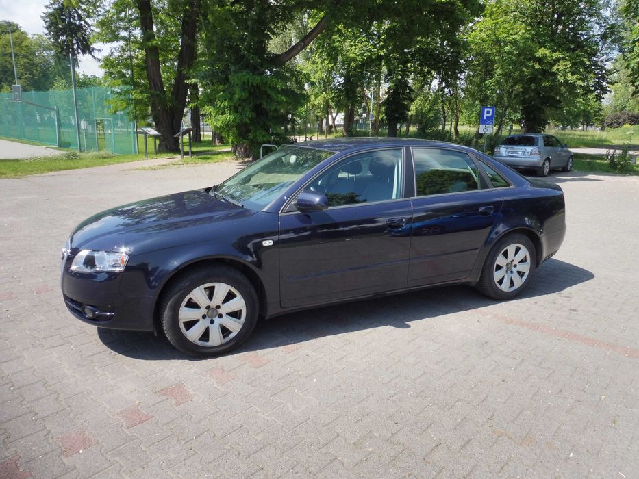 Audi a4 1,8 turbo benz w bdb stanie bardzo doinwestowany