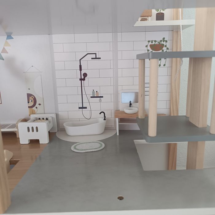 Casa de Bonecas XL em Madeira Aldi – Completa com Móveis e Figuras
