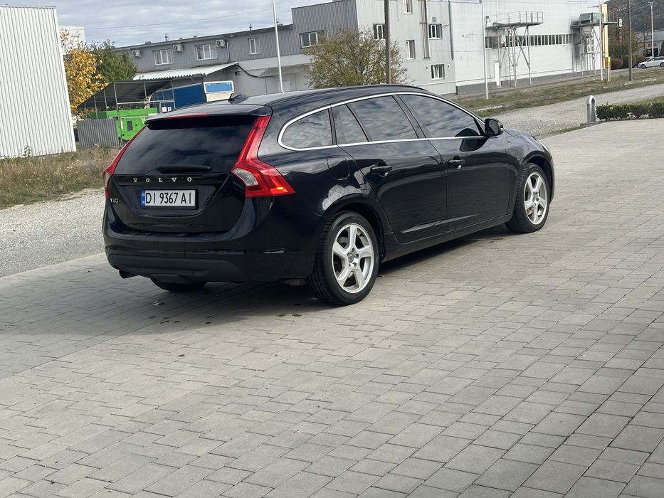Volvo V60 2010 року