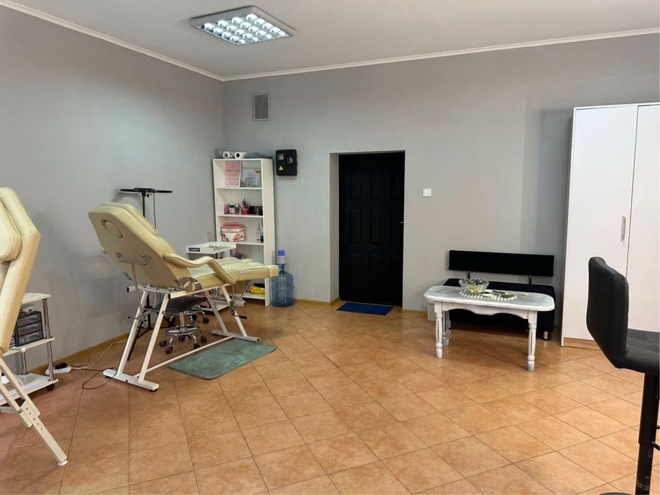 Оренда кабінет 31 м кв гостинець офіс