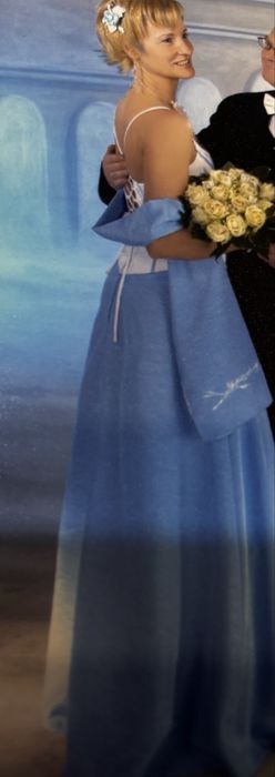 Sukienka długa niebiesko-biała