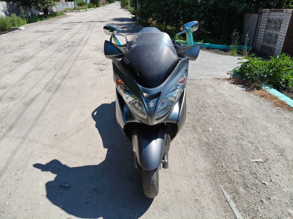 Продам максіскутер Suzuki SkyWave 250