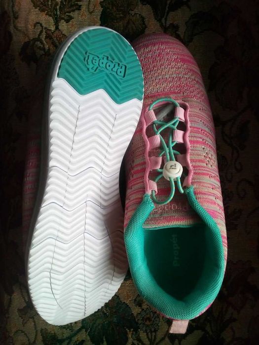 Новые американские кроссовки "Propet" размер 40