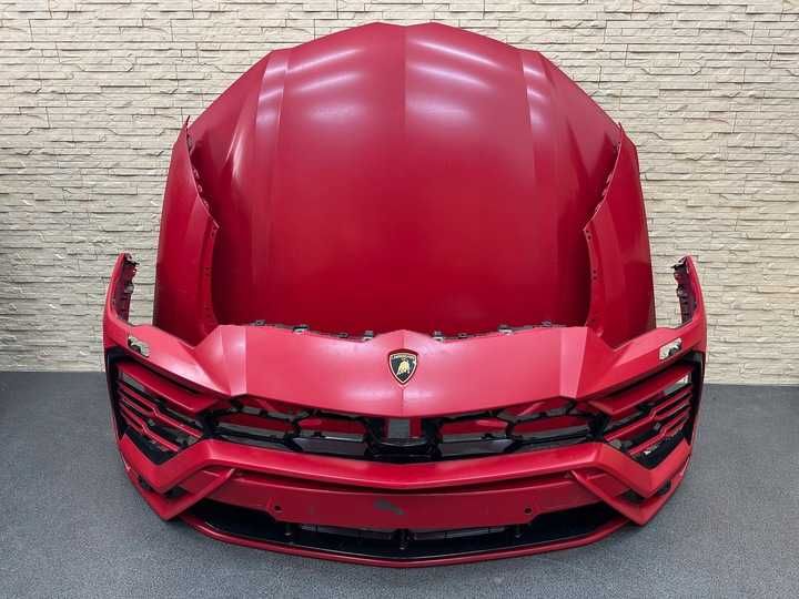 LAMBORGHINI URUS Передний бампер / Передній бампер