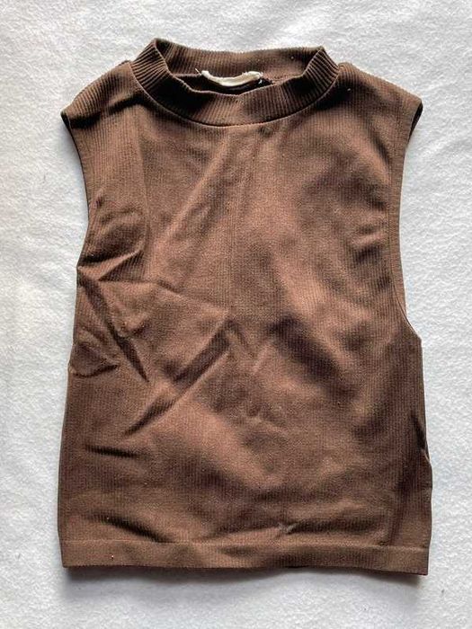 Brązowy crop top - str - s