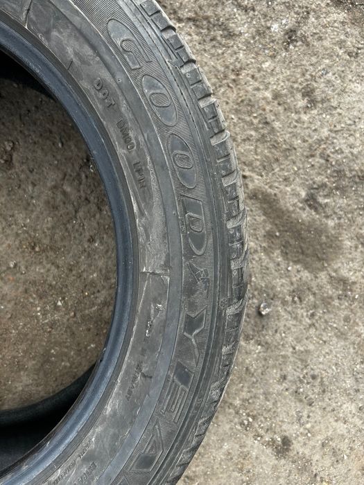 Продам шини зимові