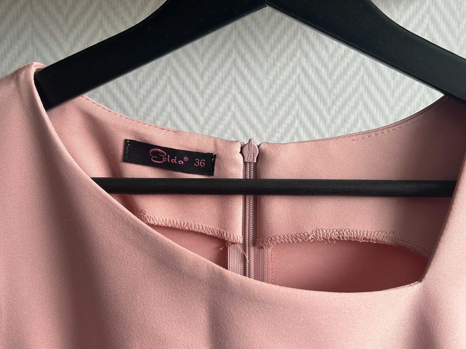 Długa suknia różowa 36