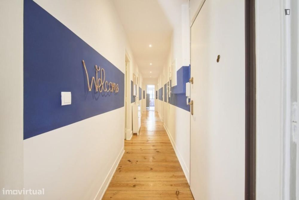 Quarto - localizado em Arroios Lisbon